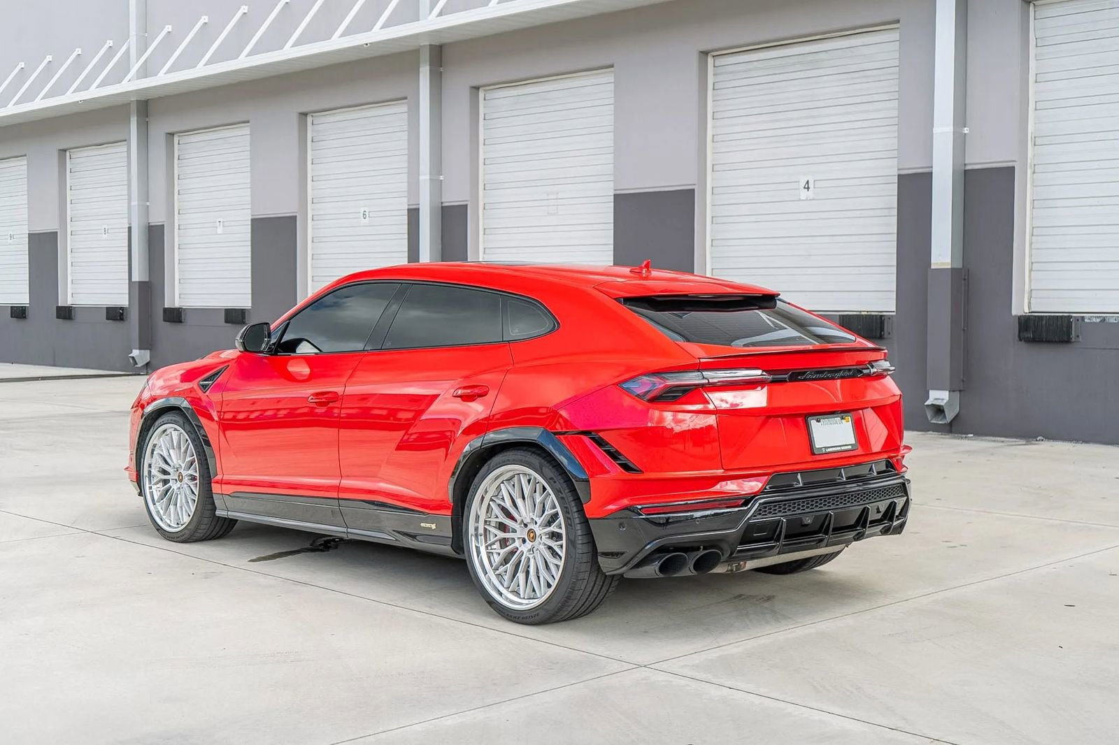 Used 2023 Lamborghini Urus S AWD/4WD image 13