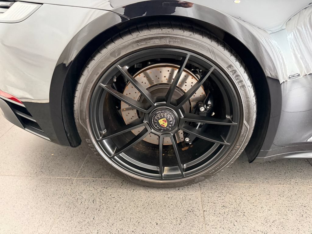 Certified 2024 Porsche 911 Carrera 4 GTS AWD/4WD image 12