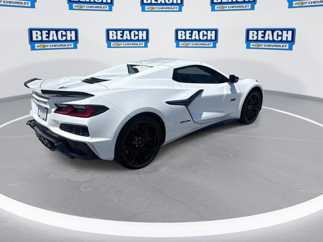 Used 2023 Chevrolet Corvette Z06 RWD image 8