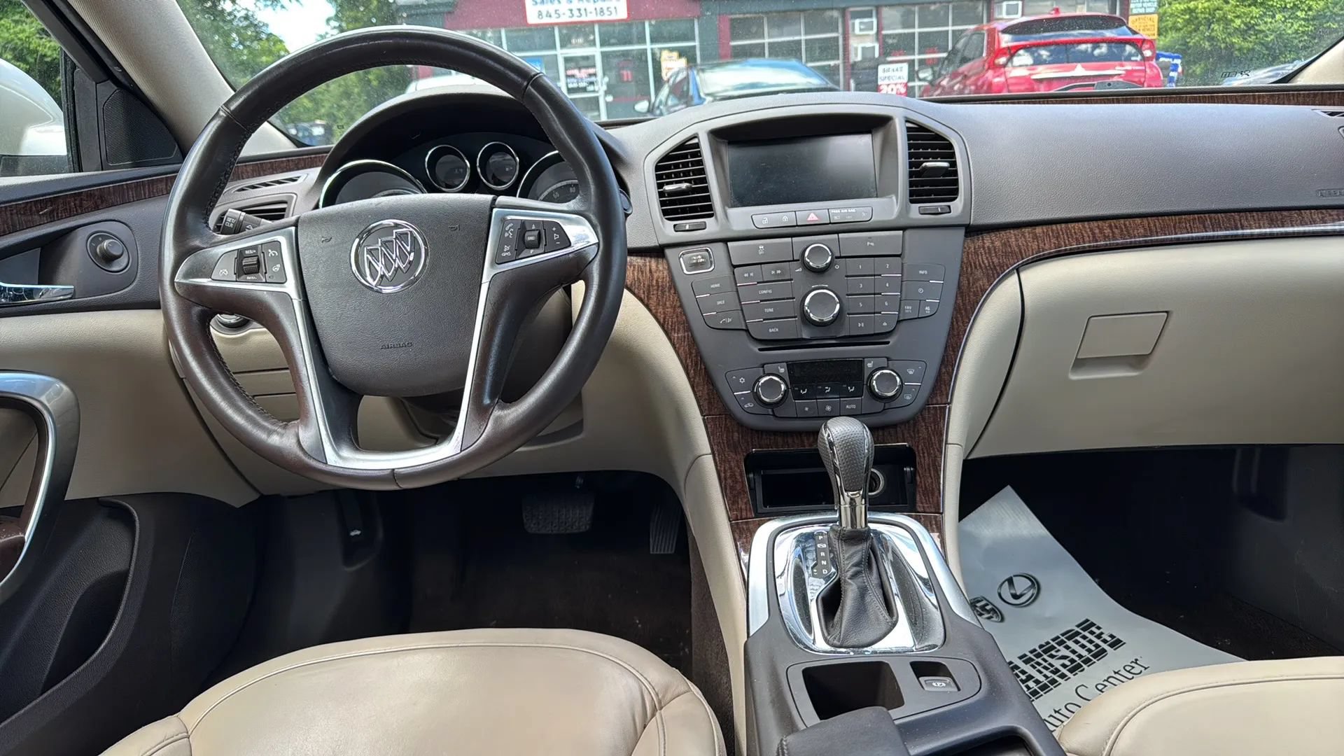 Used 2013 Buick Regal Premium FWD image 7