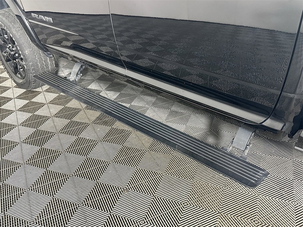 Used 2020 RAM 3500 Limited image 25