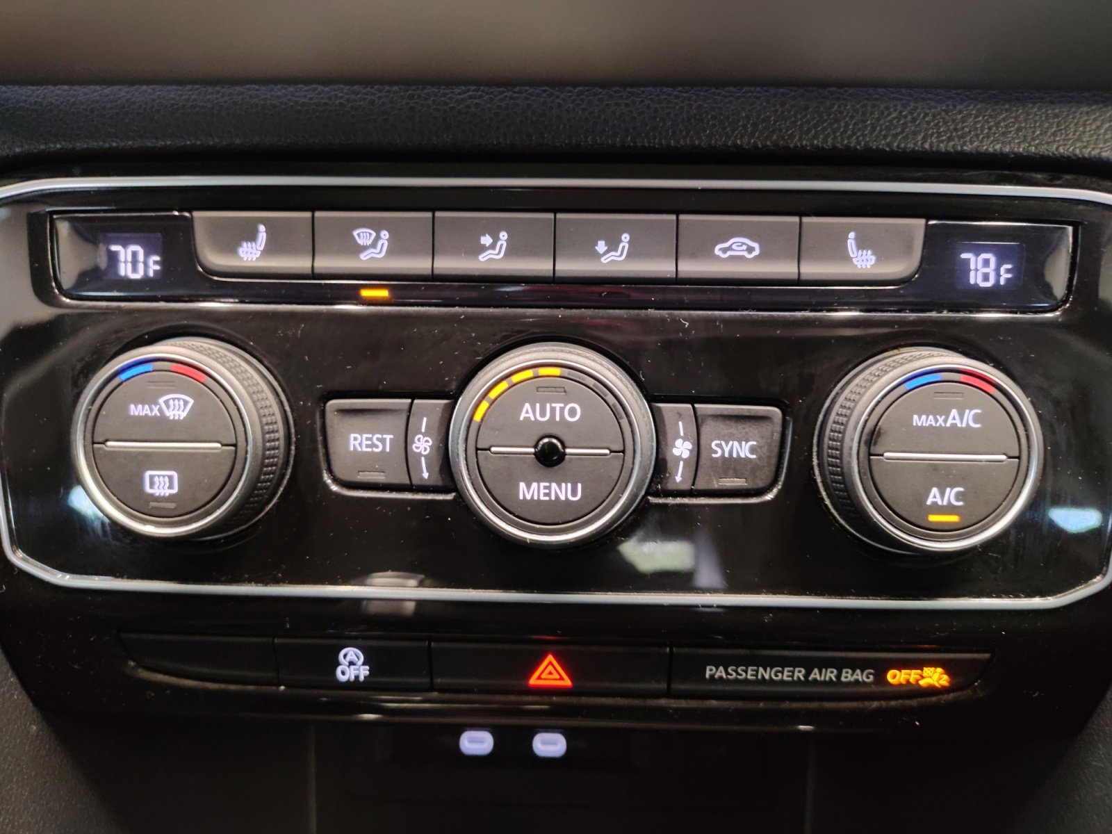 Used 2022 Volkswagen Atlas SEL R-Line AWD/4WD image 20