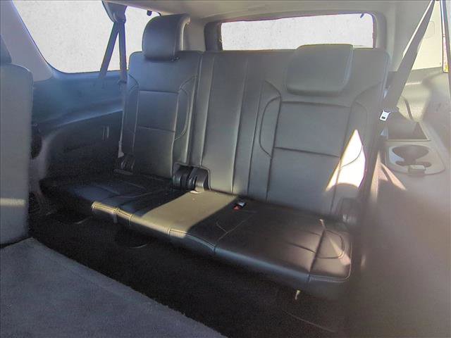 Used 2016 Chevrolet Suburban LT w/ Luxury Package image 18