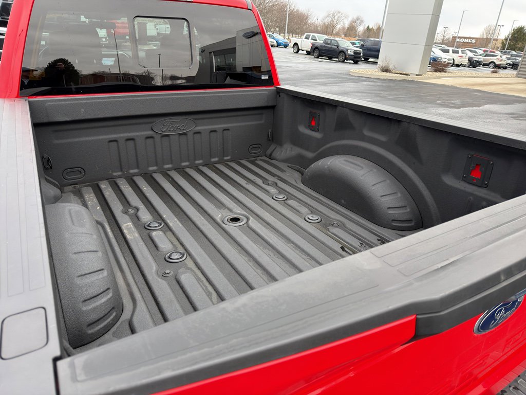 Used 2021 Ford F350 Lariat w/ Chrome Package image 8