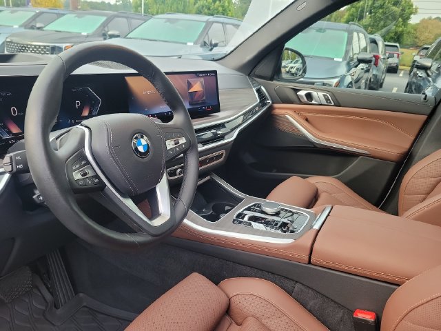 Used 2024 BMW X5 sDrive40i w/ Parking Assistance Package RWD image 12