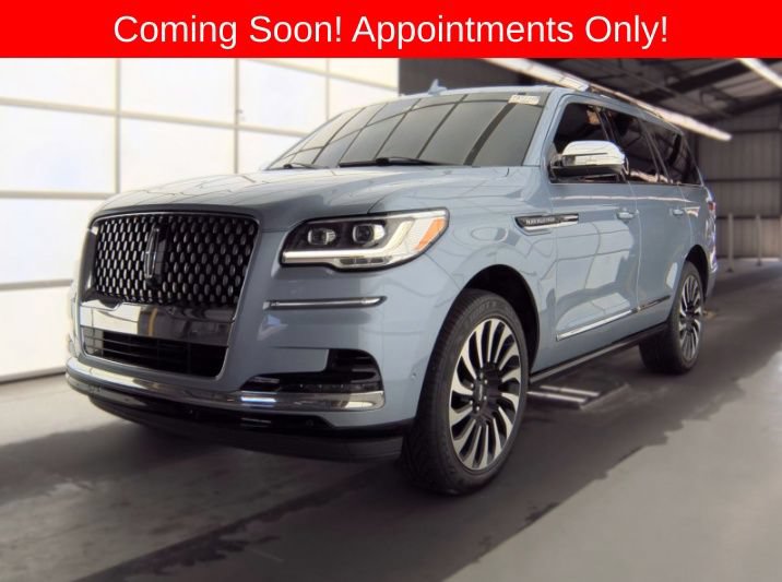 Used 2023 Lincoln Navigator Black Label AWD/4WD image 1