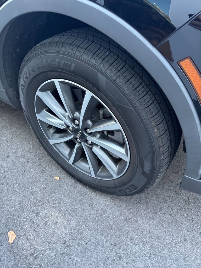 Used 2023 Lincoln Nautilus Standard w/ Premium Package image 16