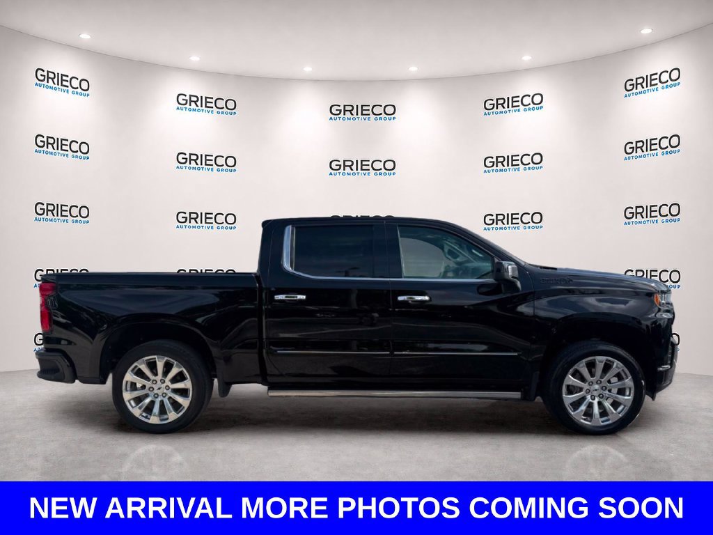 Used 2019 Chevrolet Silverado 1500 High Country w/ Technology Package AWD/4WD image 8