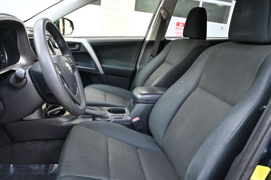 Used 2017 Toyota RAV4 LE w/ Carpet Mat Package AWD/4WD image 12