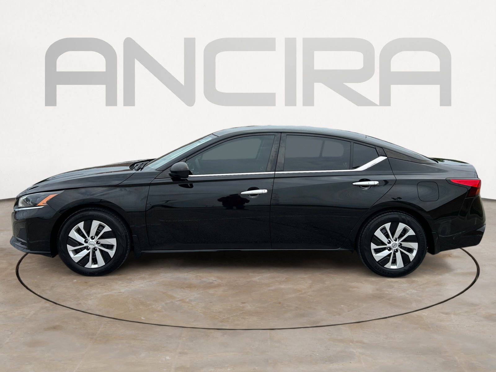 Used 2024 Nissan Altima 2.5 S FWD image 7