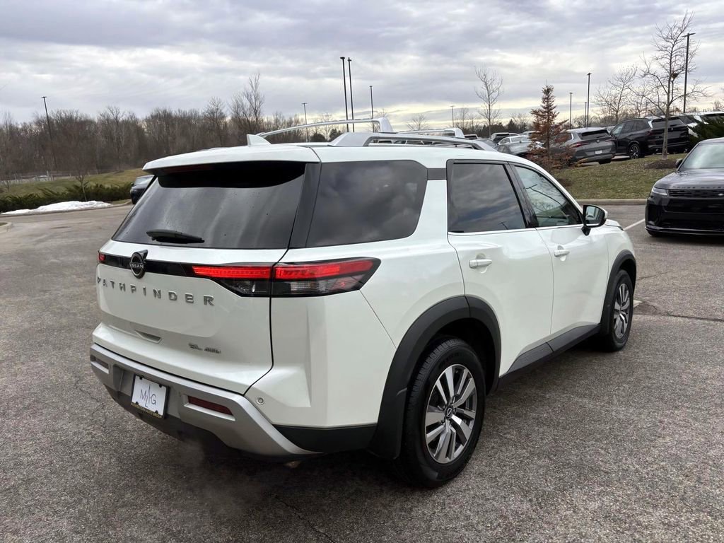Used 2022 Nissan Pathfinder SL image 7