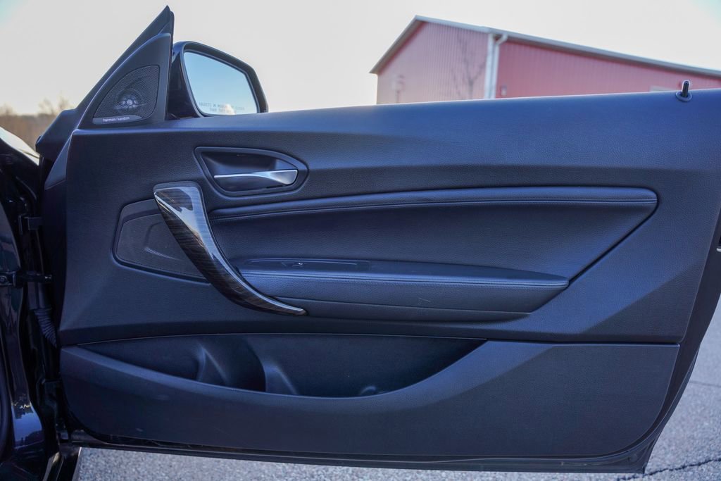 Used 2015 BMW M235i Convertible image 26