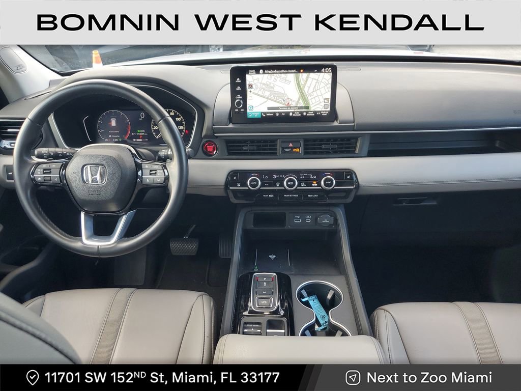 Used 2023 Honda Pilot Touring image 14