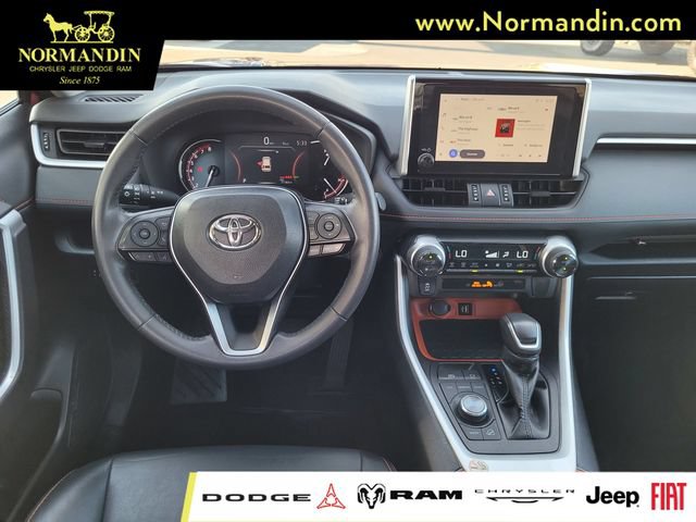 Used 2024 Toyota RAV4 Adventure AWD/4WD image 7