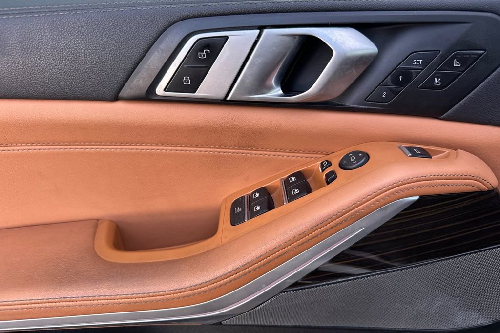 Used 2023 BMW X5 xDrive45e w/ Executive Package image 10