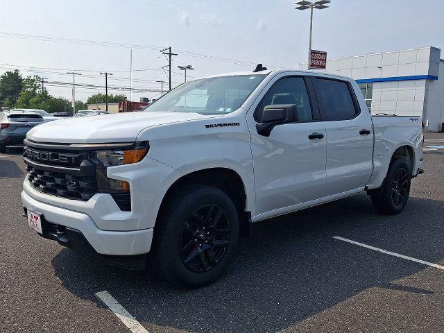 Used 2022 Chevrolet Silverado 1500 Custom w/ LPO, Dark Essentials Package AWD/4WD image 3