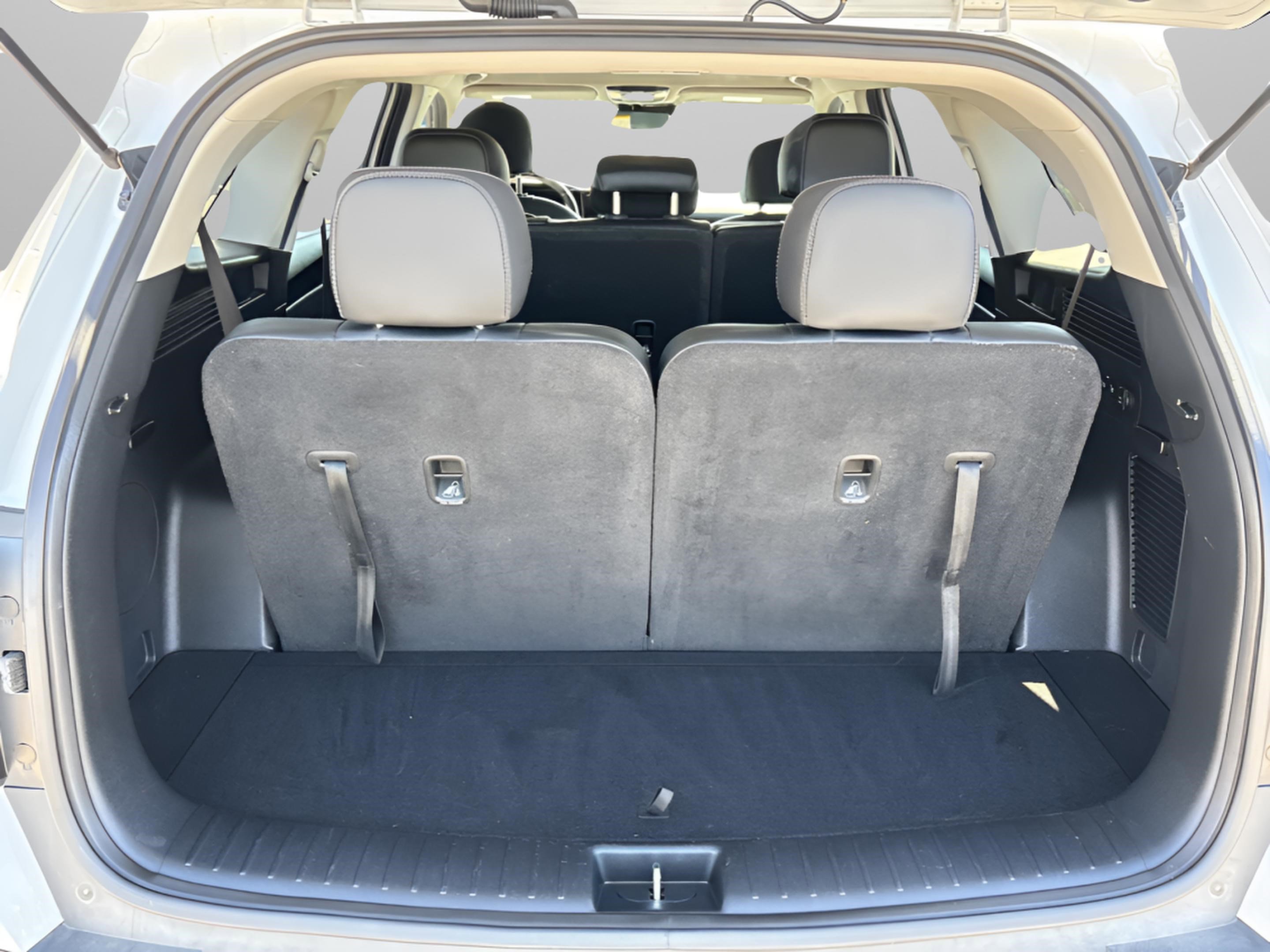 Used 2021 Kia Sorento S image 12