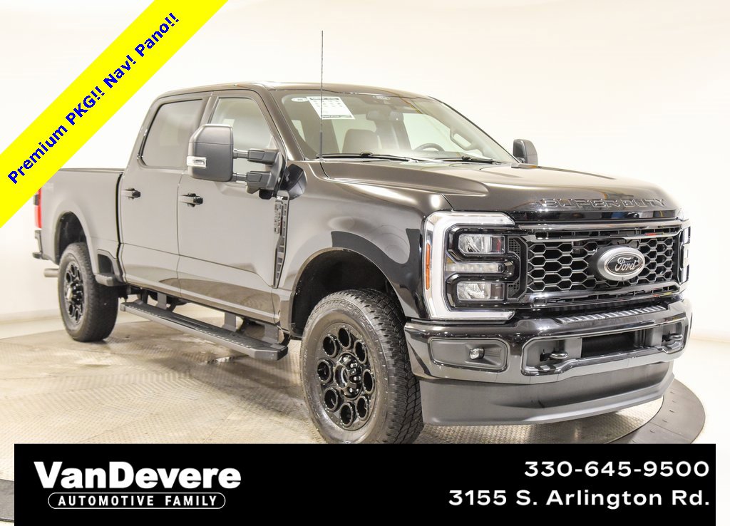 Used 2025 Ford F350 XLT w/ Black Appearance Package