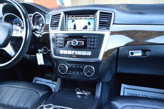 Used 2014 Mercedes-Benz GL 450 GL 450 4MATIC AWD 4dr SUV image 21