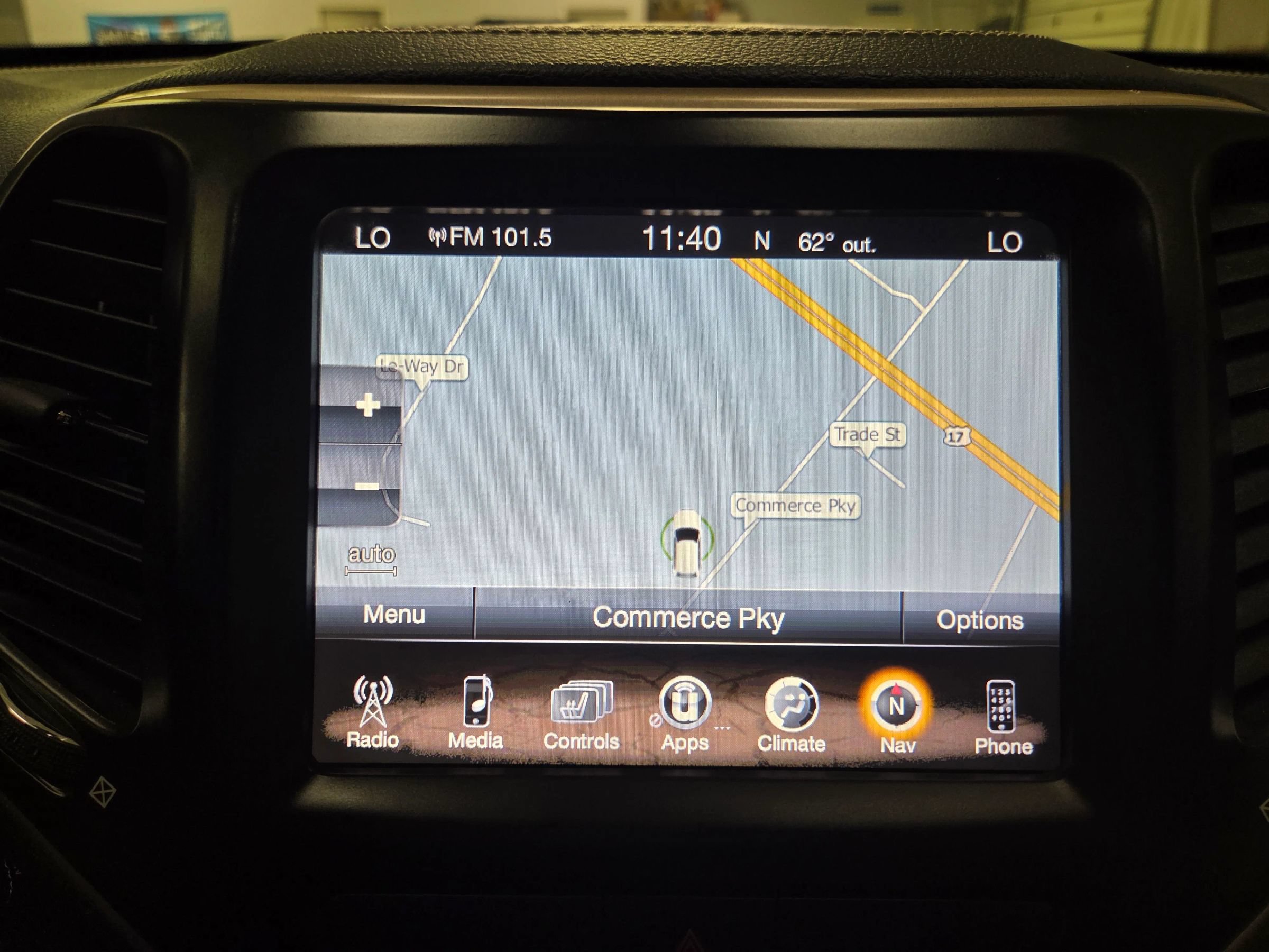 Used 2014 Jeep Cherokee Limited AWD/4WD image 28