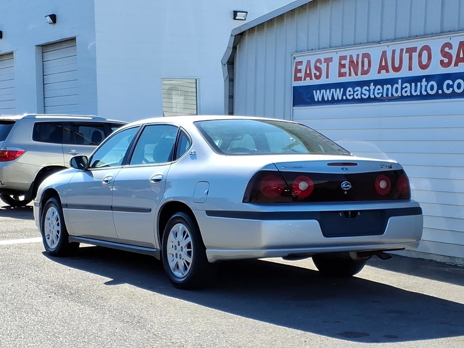 Used 2004 Chevrolet Impala w/ Preferred Equipment Group FWD image 3