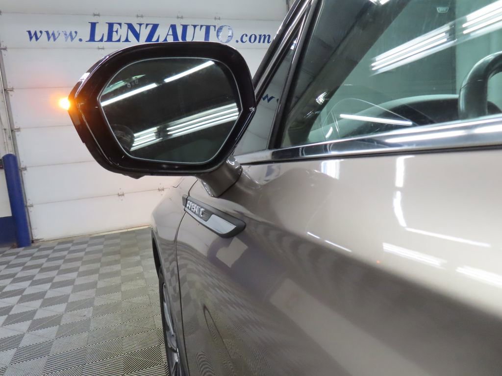 Used 2020 Lincoln Corsair Reserve AWD/4WD image 69