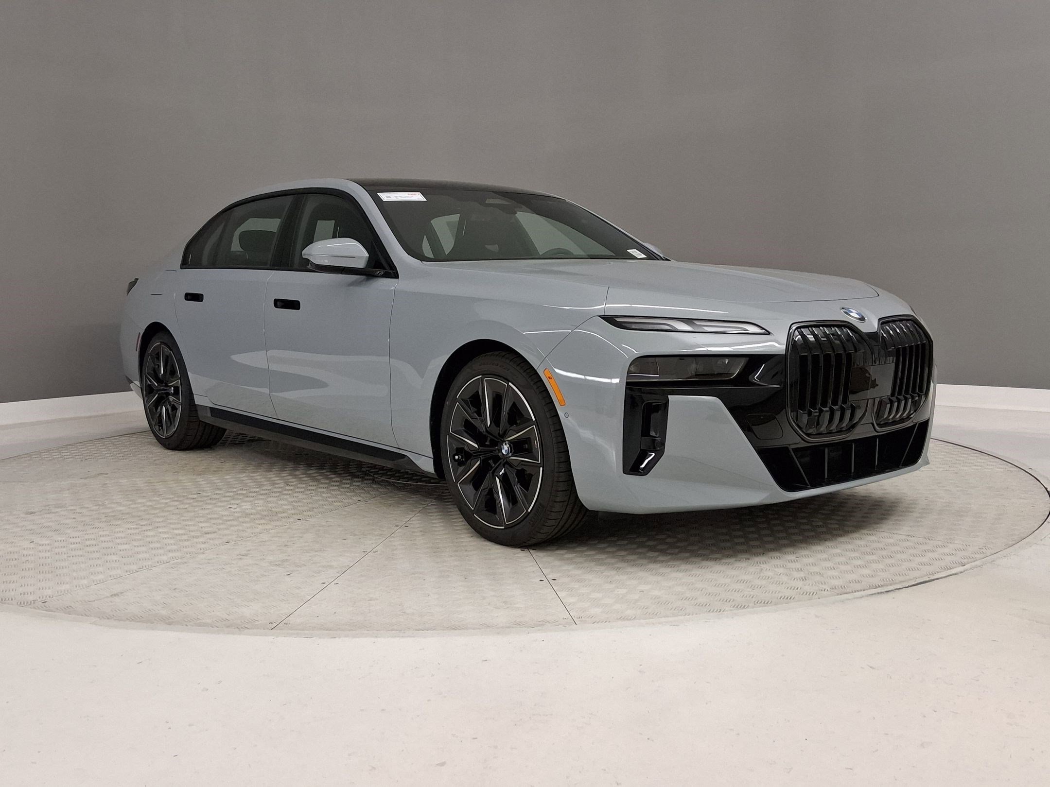 New 2026 BMW 740i w/ Premium Package image 5