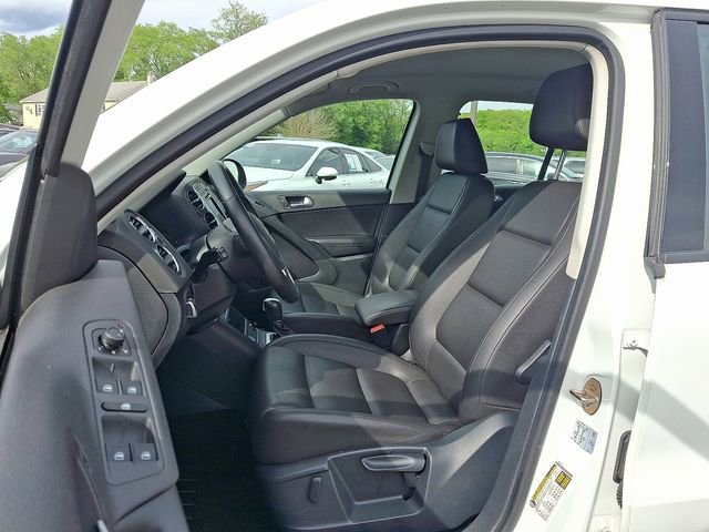 Used 2017 Volkswagen Tiguan S AWD/4WD image 14
