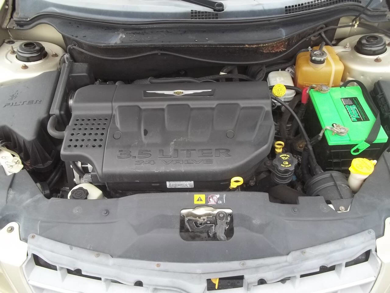 Used 2005 Chrysler Pacifica Touring image 14