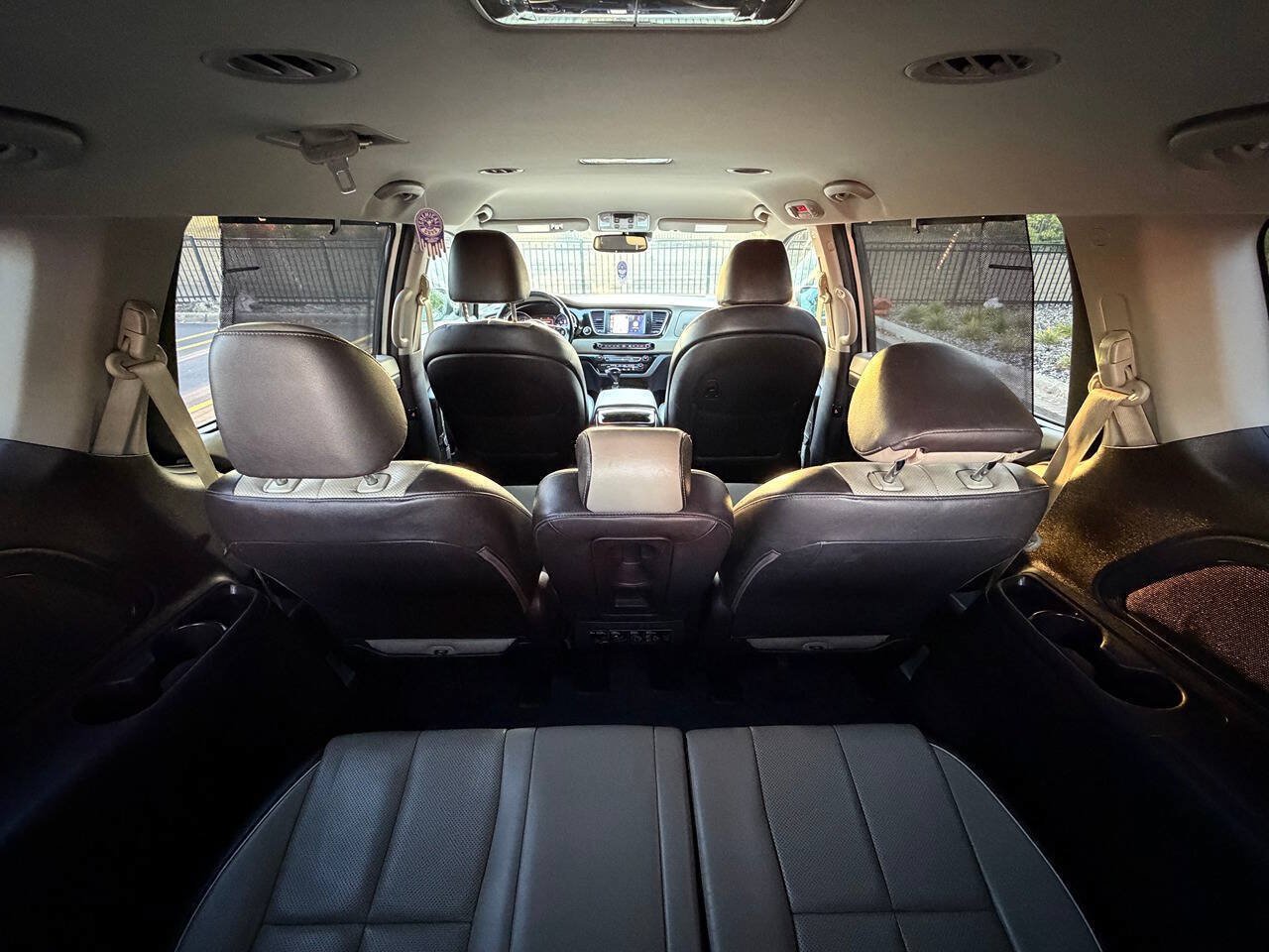 Used 2016 Kia Sedona SX Limited FWD image 24