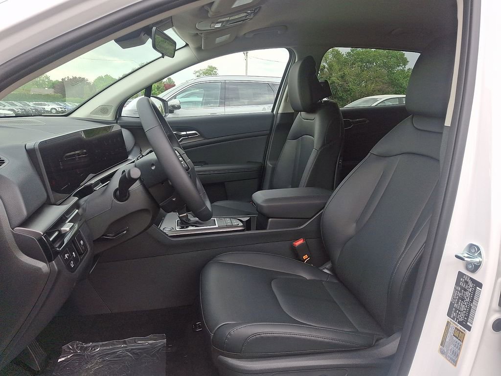 New 2026 Kia Sportage EX FWD image 6