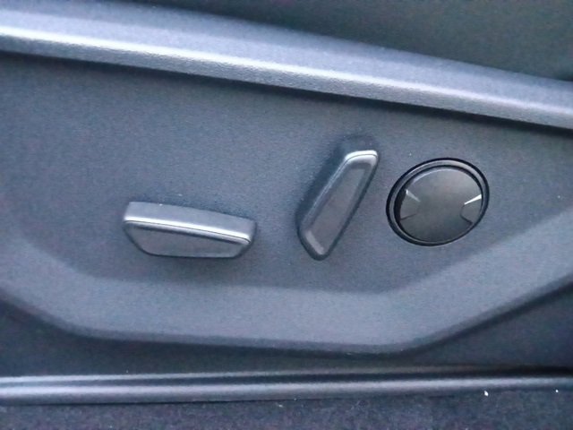 New 2026 Ford Expedition Active image 16