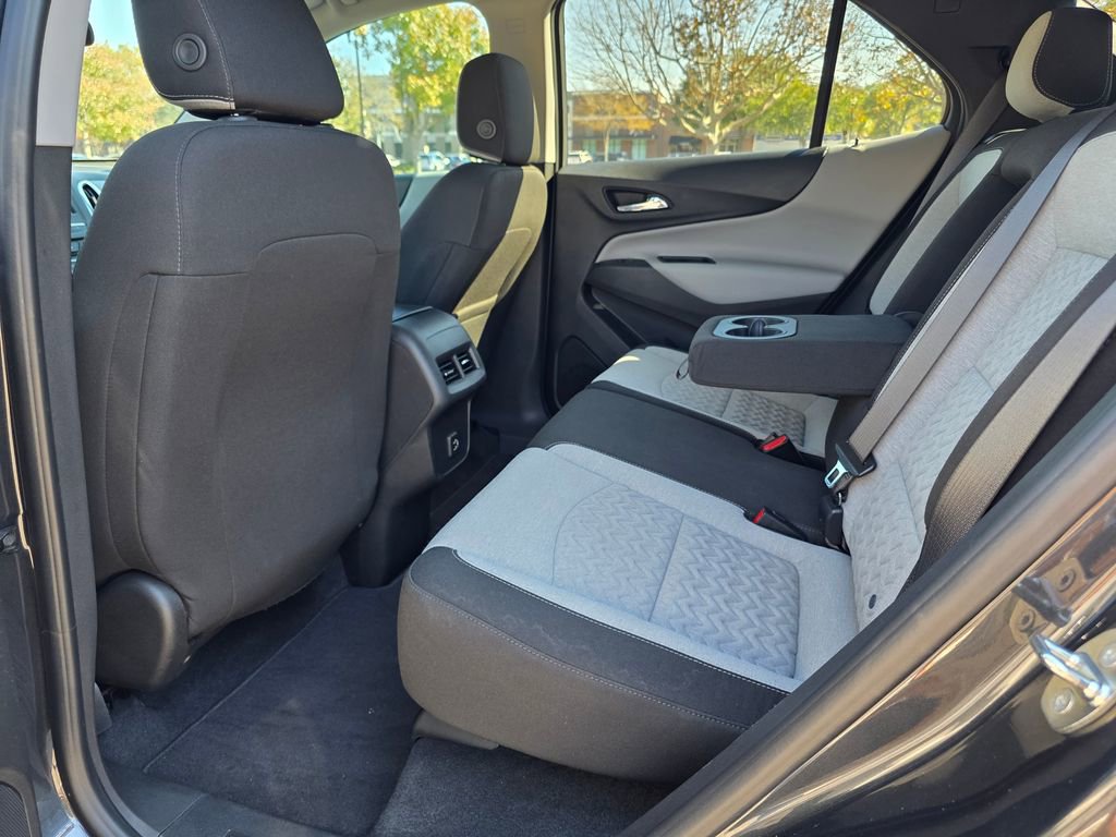 Used 2022 Chevrolet Equinox LS w/ LS Convenience Package image 30