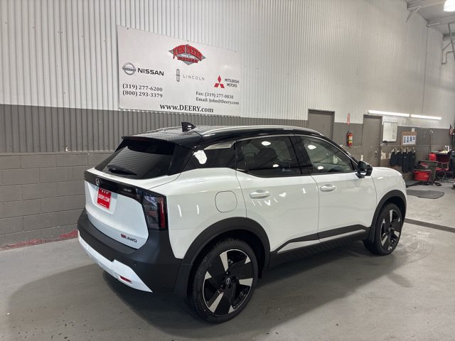 New 2026 Nissan Kicks SR w/ SR Premium Package AWD/4WD image 3