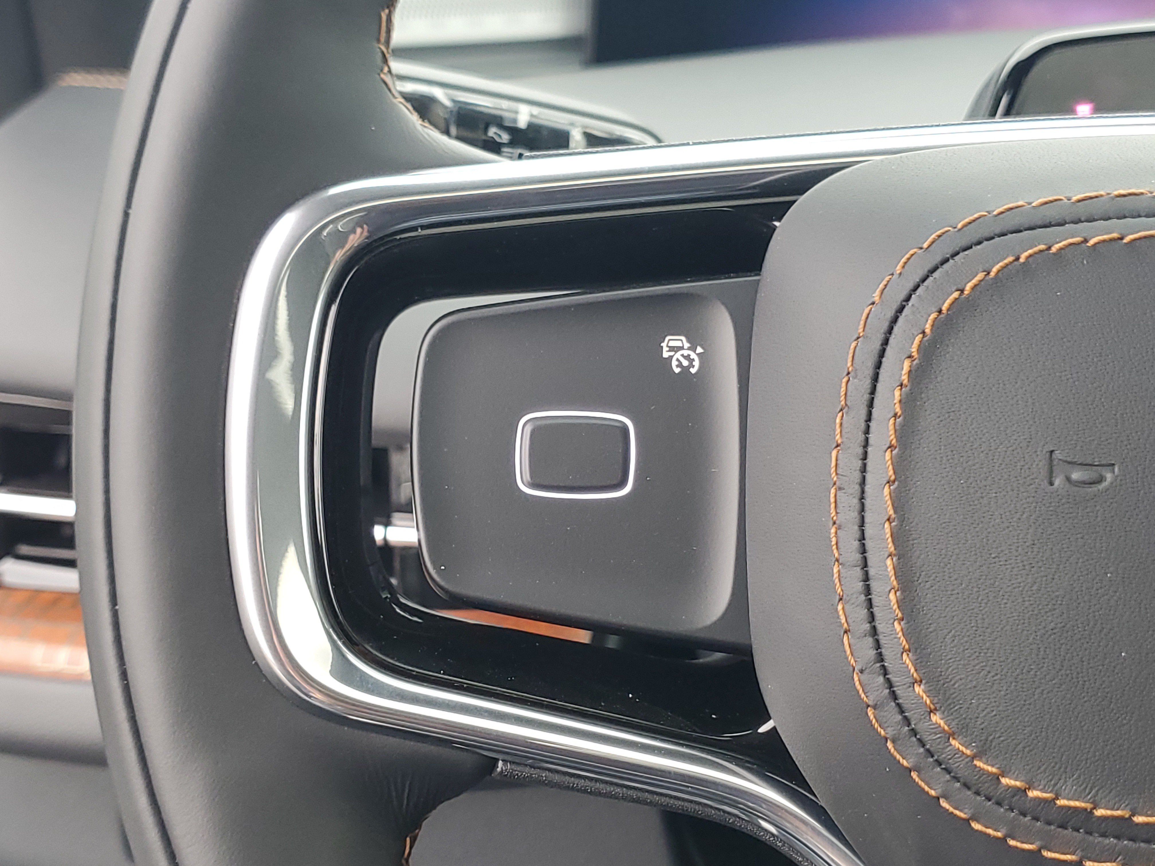 New 2026 Lincoln Navigator L Black Label AWD/4WD image 17