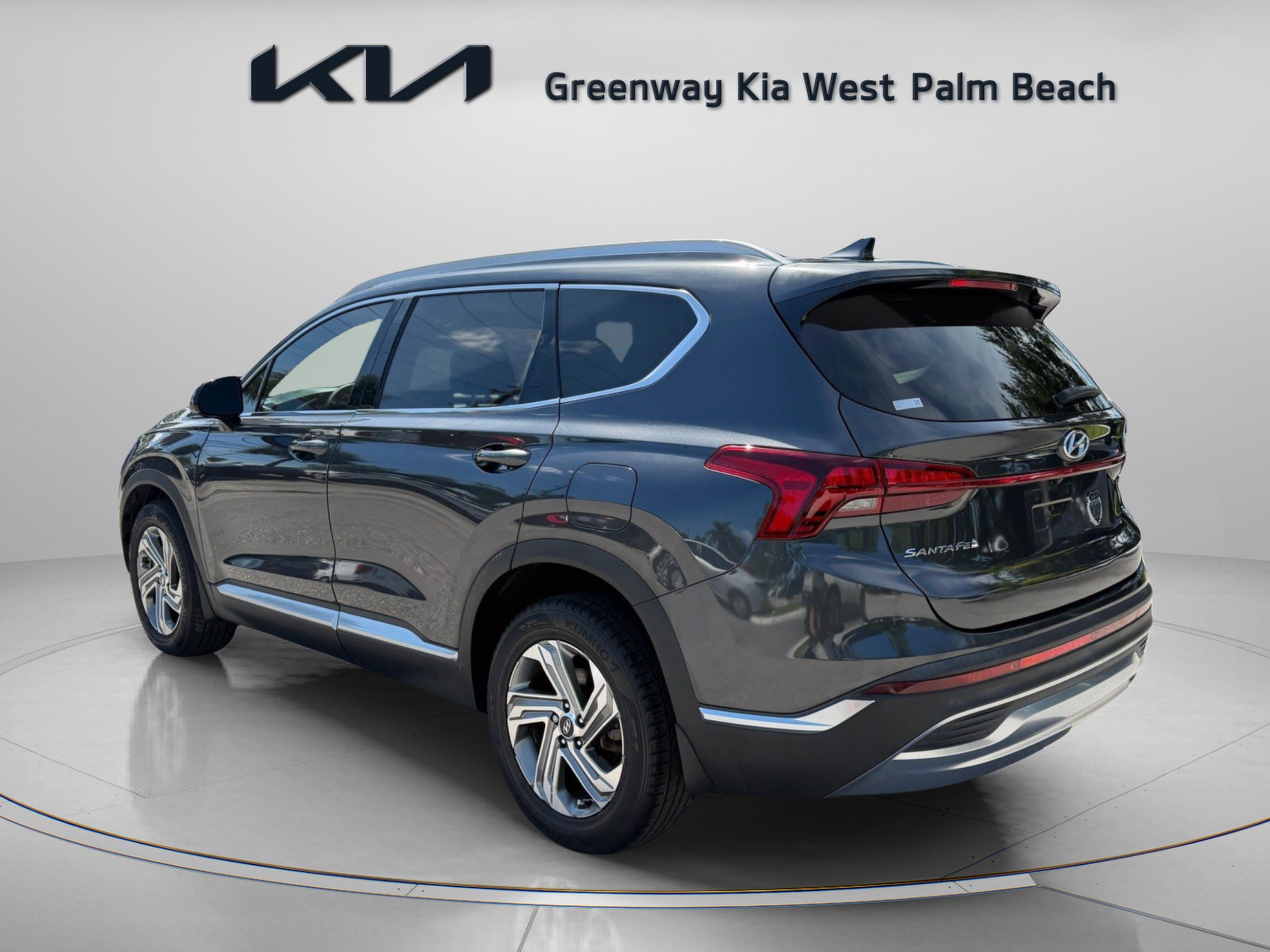 Used 2021 Hyundai Santa Fe SEL FWD image 5