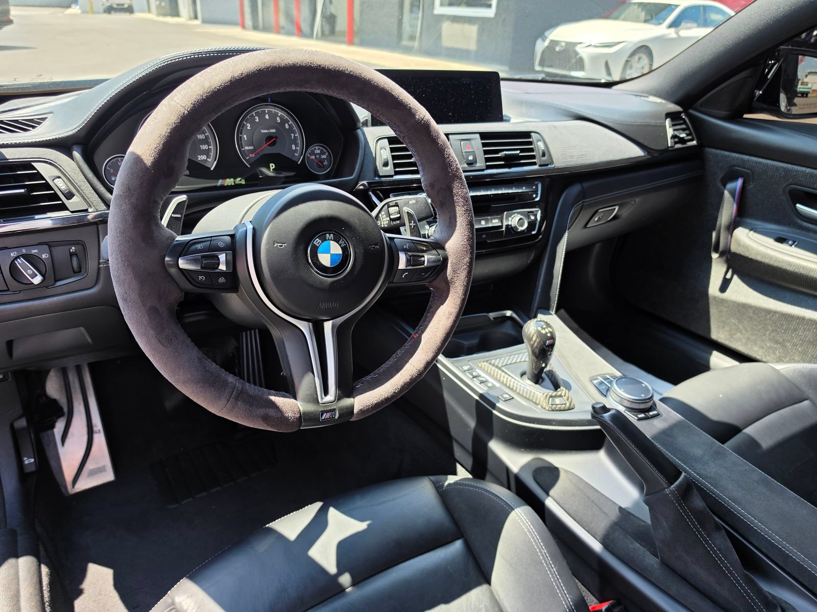 Used 2019 BMW M4 CS RWD image 7