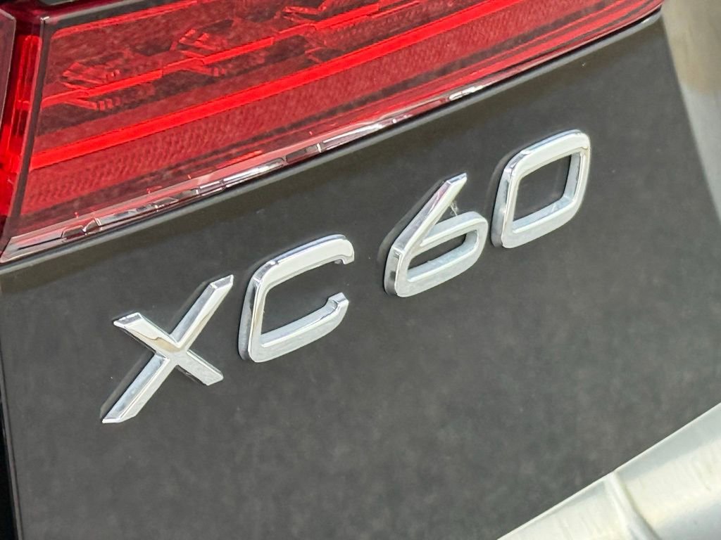 Used 2020 Volvo XC60 T6 Inscription w/ Protection Package Premier image 24