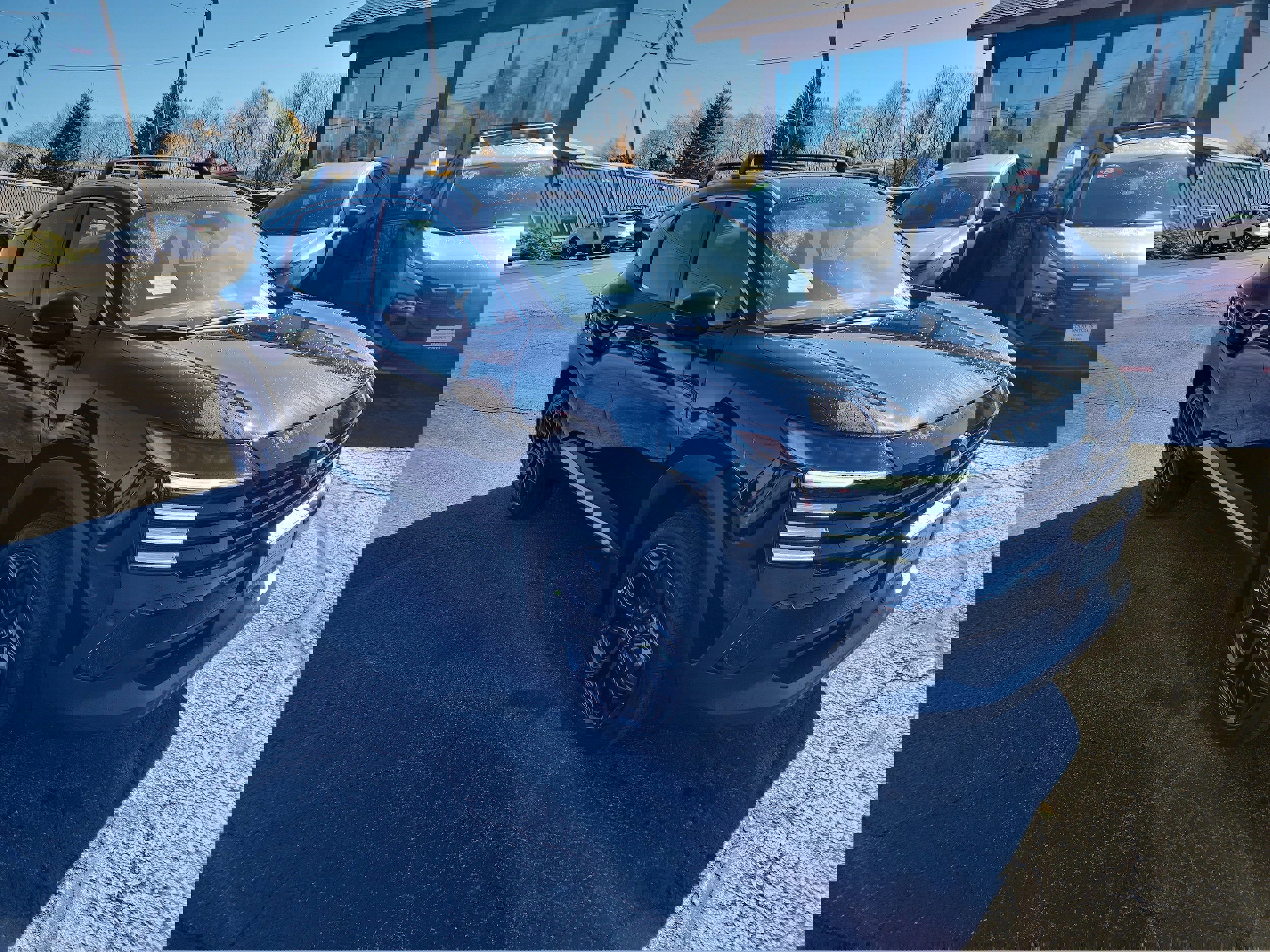 New 2026 Nissan Kicks SR w/ Cold Weather Package image 1