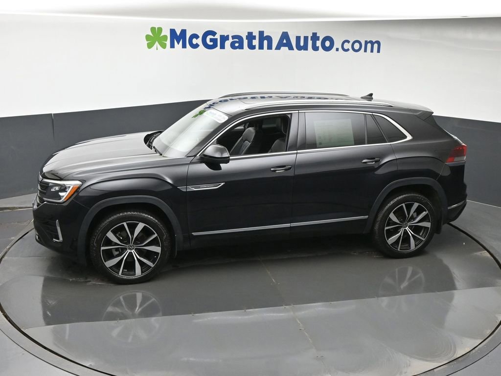 Used 2024 Volkswagen Atlas Cross Sport SEL Premium R-Line image 20