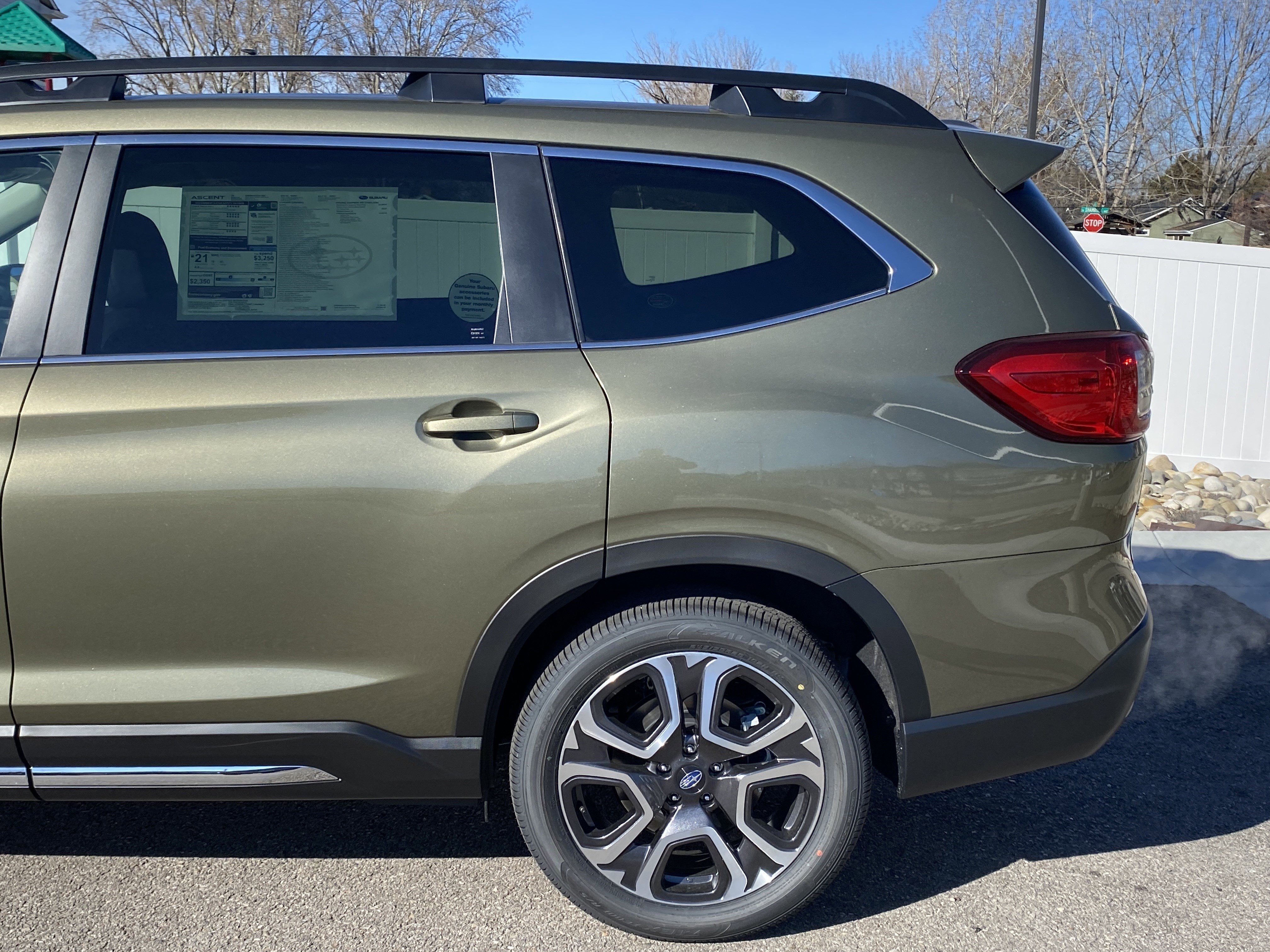 New 2026 Subaru Ascent Limited w/ Popular Package #2 AWD/4WD image 4