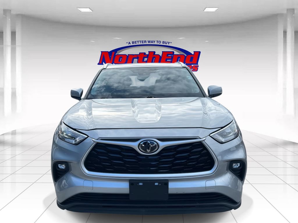 Used 2020 Toyota Highlander XLE image 8