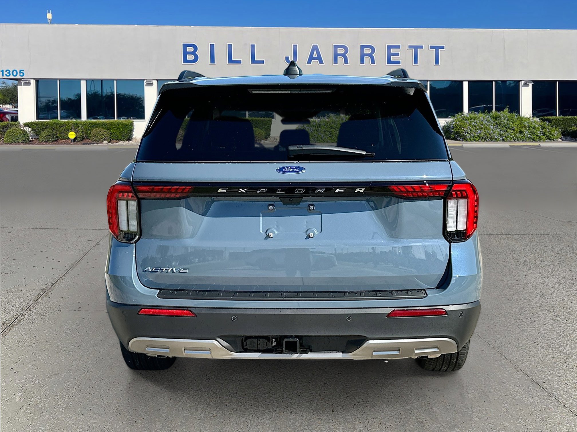 New 2026 Ford Explorer Active w/ Active Comfort Package image 5