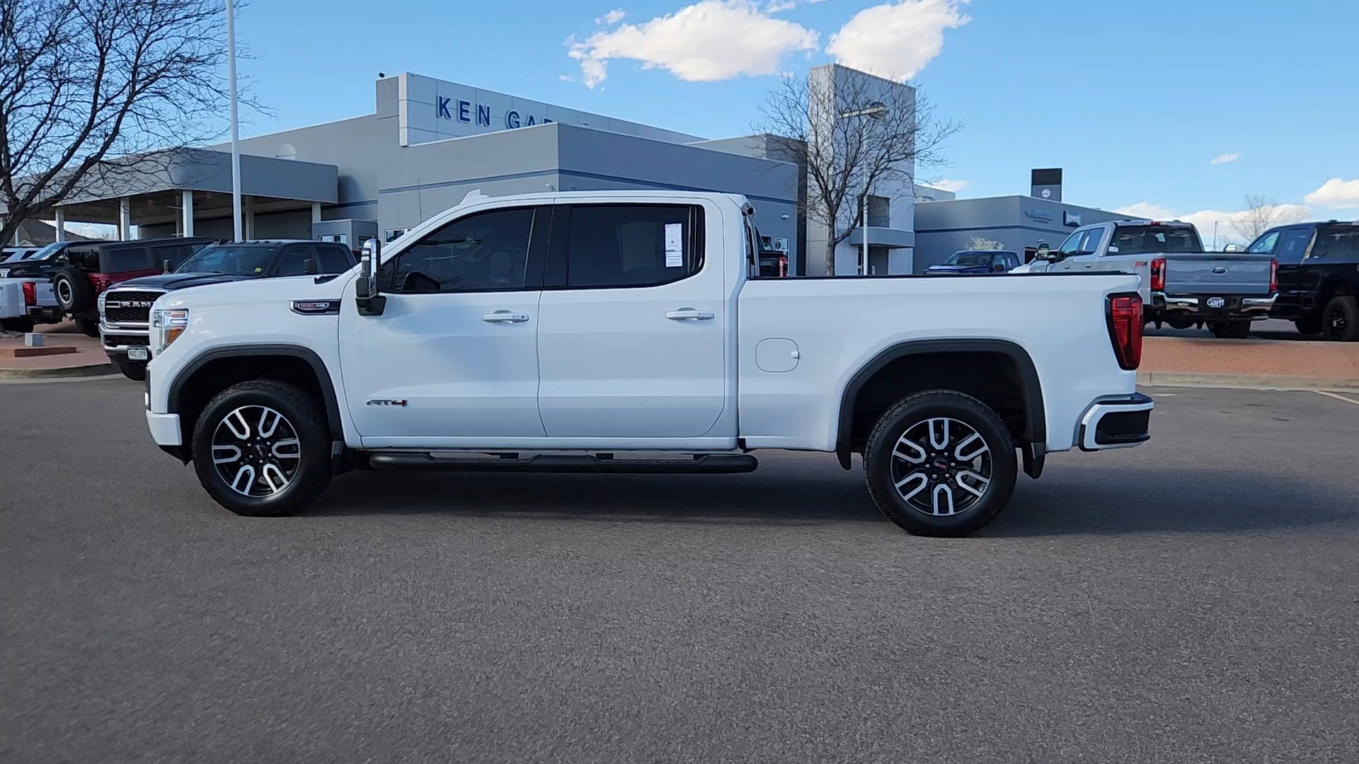 Used 2020 GMC Sierra 1500 AT4 w/ AT4 Premium Package image 24