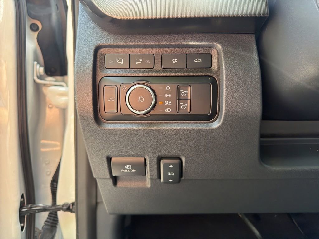 Used 2024 Ford F250 Platinum AWD/4WD image 20