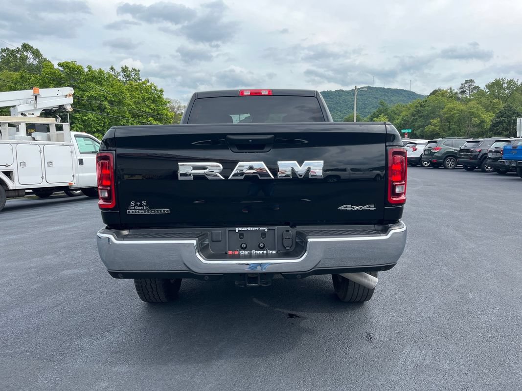 Used 2025 RAM 2500 Big Horn AWD/4WD image 5