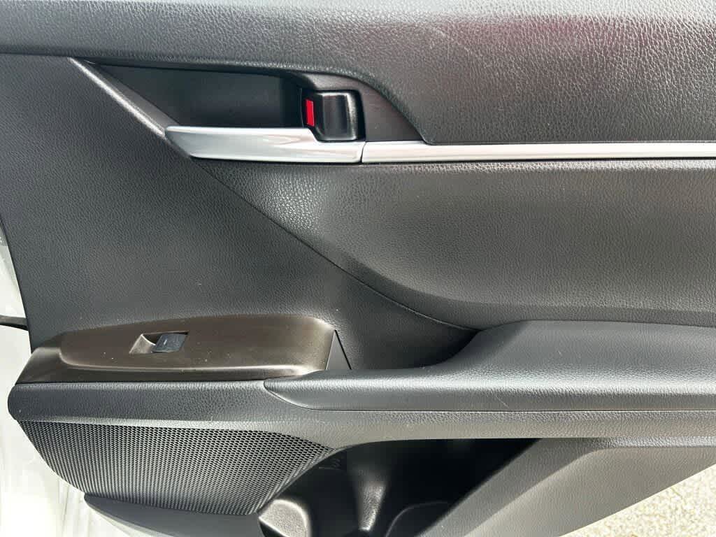 Used 2023 Toyota Camry SE image 24