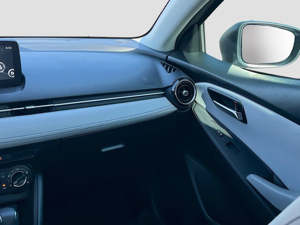 Used 2019 Toyota Yaris LE FWD image 21