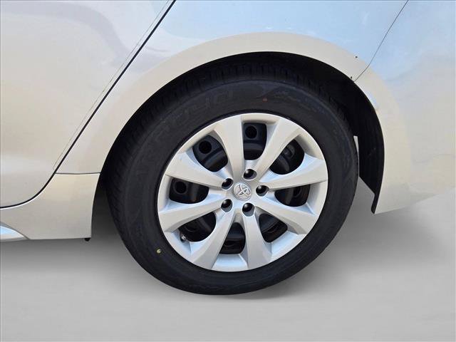 Used 2021 Toyota Corolla LE FWD image 21