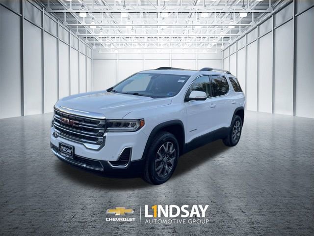 Used 2023 GMC Acadia SLE w/ Driver Convenience Package image 4